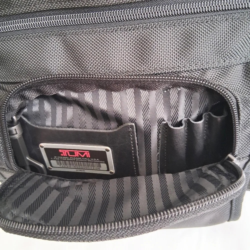 TUMI Men's Small Black Crossbody Bag 213D3